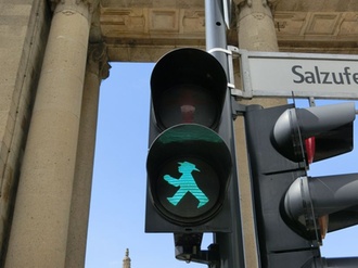 Ampel Berlin Ampelmännchen Brandenburger Tor