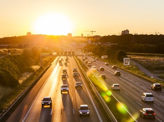 Autobahn Autos Fahrt Reise Deutschland Sonnenuntergang