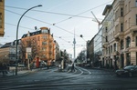 Berlin City Alex Straße Kreuzung Gebäude Häuser