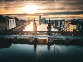 Berlin Sonnenaufgang Brücke Fluss