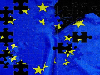 Brexit Europaflagge Puzzleteile