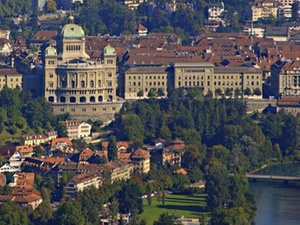 BMF: Steuerpflicht bei Wohnsitz in der Schweiz