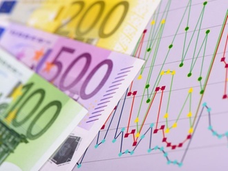 Aktienkurs an der Börse mit Chart und Euro