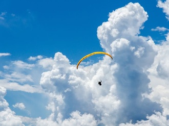 Gleitschirm Aufwind Wolken Himmel