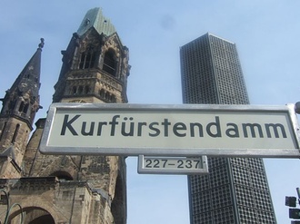 Kurfürstendamm_Straßenschild_Berlin