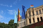 Landtag Bayern Maximilaneum München Flaggen