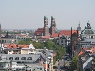 München Stadt im Sommer