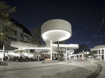 Pavillon am Europlatz mit Gastronomie und VAG-Haltestelle