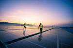 Solarenergie und Arbeiter